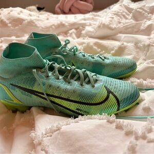 Nike Elite Mint Green Soccer Cleats